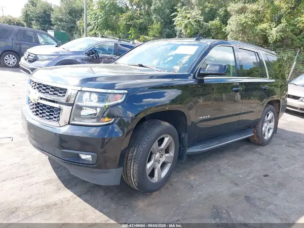1GNSKBKC6JR275107 2018 CHEVROLET TAHOE - Image 2