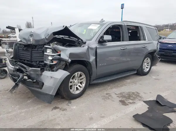 1GNSKBKC6KR126519 2019 CHEVROLET TAHOE - Image 2