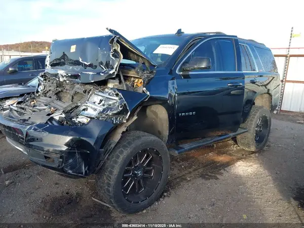 1GNSKBKC7HR125128 2017 CHEVROLET TAHOE - Image 2