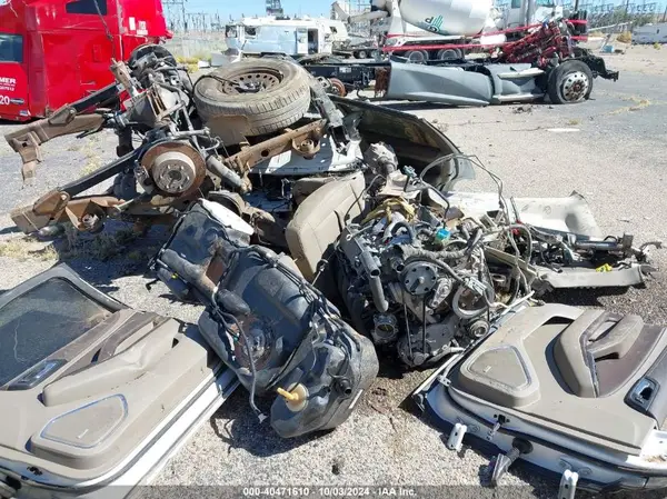 1GNSKBKC7HR242014 2017 CHEVROLET TAHOE - Image 8