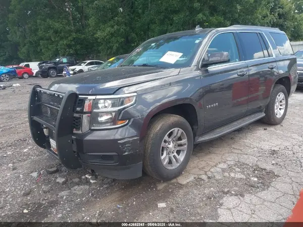 1GNSKBKC7HR283095 2017 CHEVROLET TAHOE - Image 2