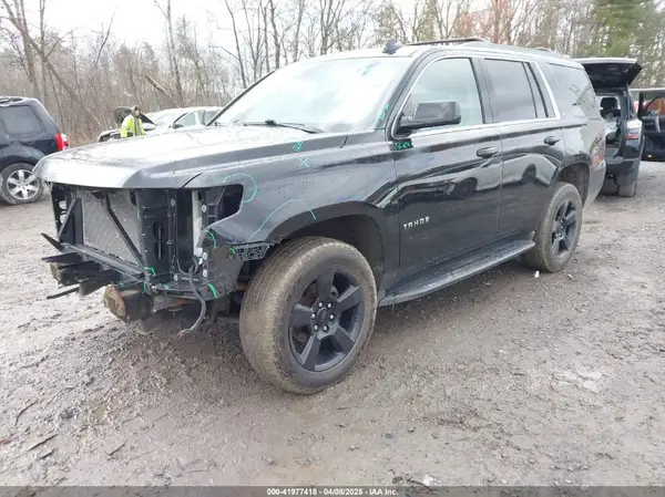 1GNSKBKC7JR276427 2018 CHEVROLET TAHOE - Image 2
