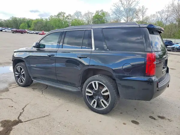 1GNSKBKC7KR117005 2019 CHEVROLET TAHOE - Image 2