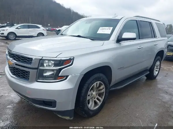 1GNSKBKC7KR117490 2019 CHEVROLET TAHOE - Image 2