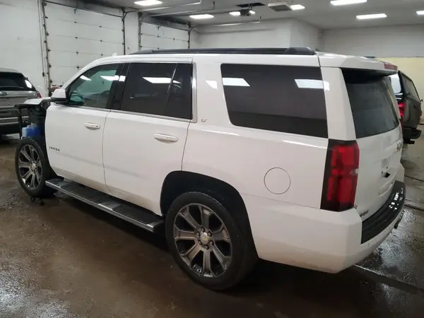 1GNSKBKC7KR148805 2019 CHEVROLET TAHOE - Image 2