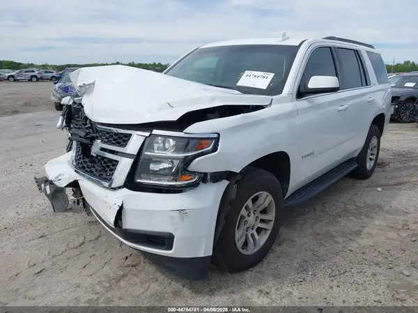 1GNSKBKC7KR334165 2019 CHEVROLET TAHOE - Image 2