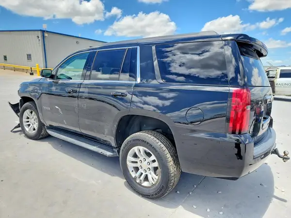 1GNSKBKC7KR350950 2019 CHEVROLET TAHOE - Image 2