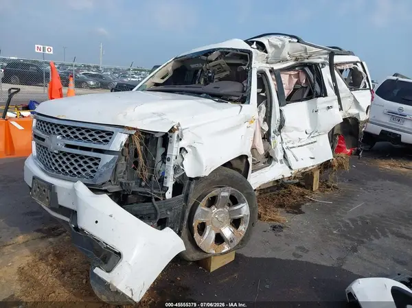 1GNSKBKC8GR476015 2016 CHEVROLET TAHOE - Image 2