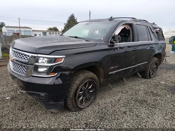 1GNSKBKC8HR120021 2017 CHEVROLET TAHOE - Image 2