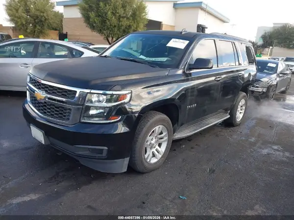 1GNSKBKC8HR200354 2017 CHEVROLET TAHOE - Image 2