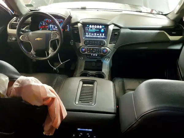 1GNSKBKC8HR241552 2017 CHEVROLET TAHOE - Image 8