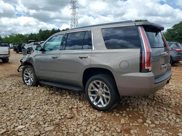 1GNSKBKC8HR300762 2017 CHEVROLET TAHOE - Image 2