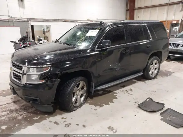 1GNSKBKC8HR349475 2017 CHEVROLET TAHOE - Image 2