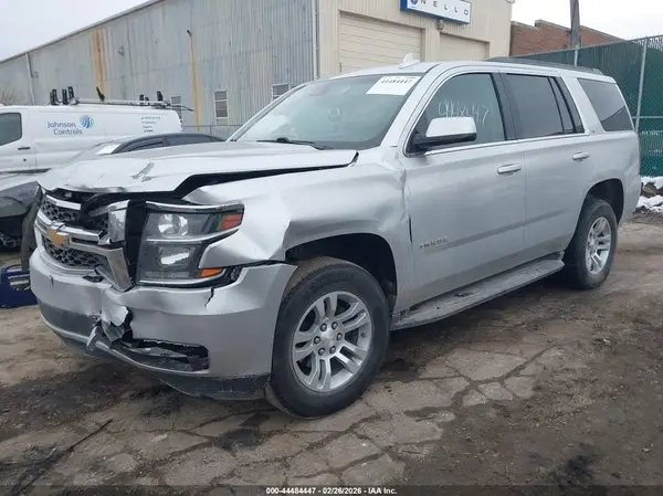 1GNSKBKC8HR400313 2017 CHEVROLET TAHOE - Image 2