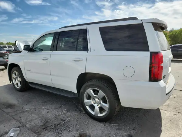 1GNSKBKC8HR406029 2017 CHEVROLET TAHOE - Image 2