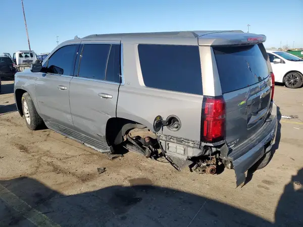 1GNSKBKC8JR132725 2018 CHEVROLET TAHOE - Image 2