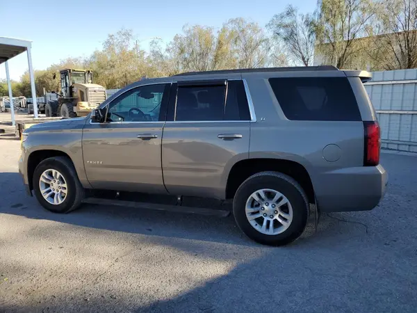 1GNSKBKC8JR198661 2018 CHEVROLET TAHOE - Image 2