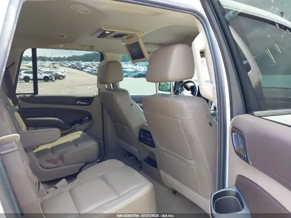 1GNSKBKC8KR251599 2019 CHEVROLET TAHOE - Image 8