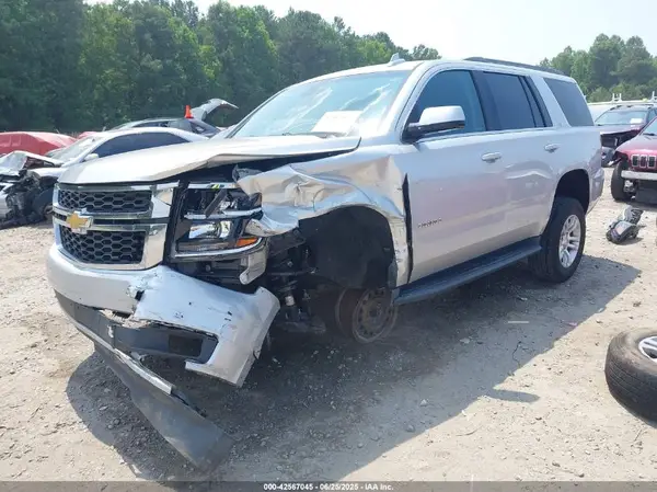 1GNSKBKC8KR363433 2019 CHEVROLET TAHOE - Image 2