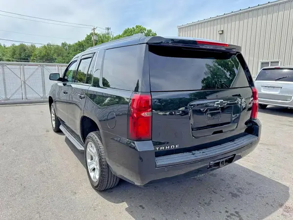 1GNSKBKC9HR142383 2017 CHEVROLET TAHOE - Image 2