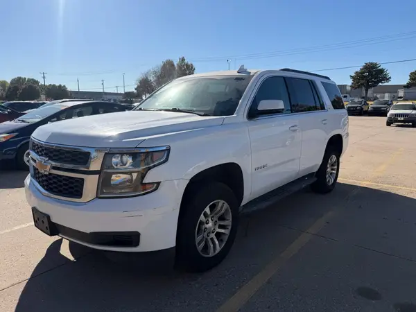 1GNSKBKC9KR367927 2019 CHEVROLET TAHOE - Image 2