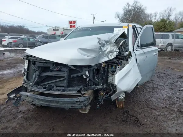 1GNSKBKC9KR396103 2019 CHEVROLET TAHOE - Image 2