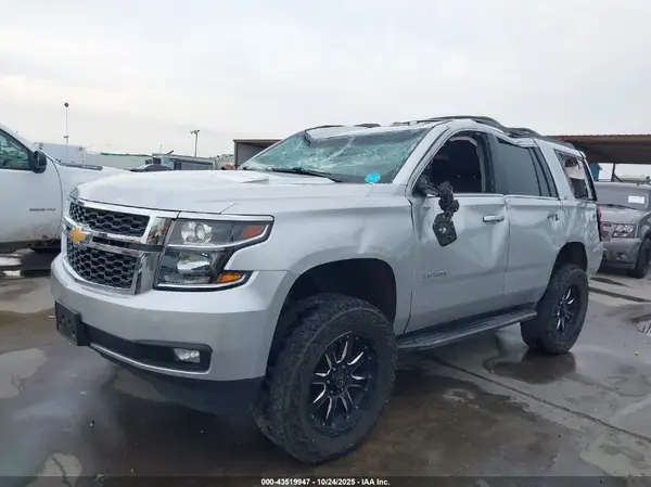 1GNSKBKC9LR243576 2020 CHEVROLET TAHOE - Image 2