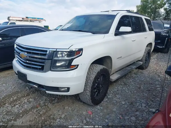 1GNSKBKCXGR160504 2016 CHEVROLET TAHOE - Image 2