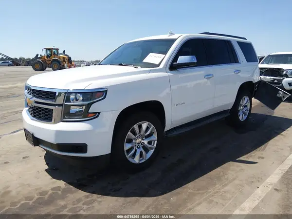 1GNSKBKCXHR121946 2017 CHEVROLET TAHOE - Image 2