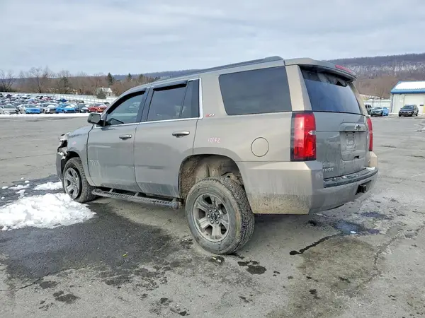 1GNSKBKCXHR140500 2017 CHEVROLET TAHOE - Image 2