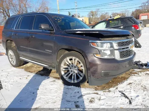 1GNSKBKCXHR143056 2017 CHEVROLET TAHOE - Image 1