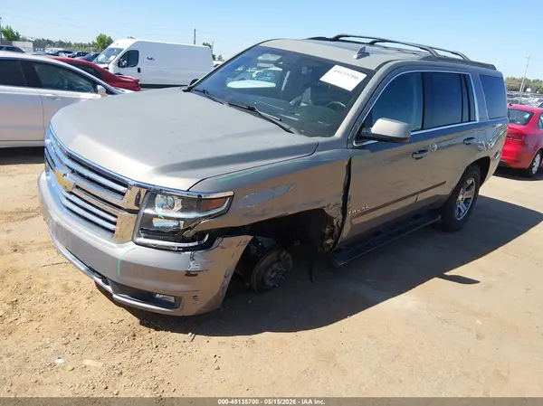 1GNSKBKCXHR225823 2017 CHEVROLET TAHOE - Image 2
