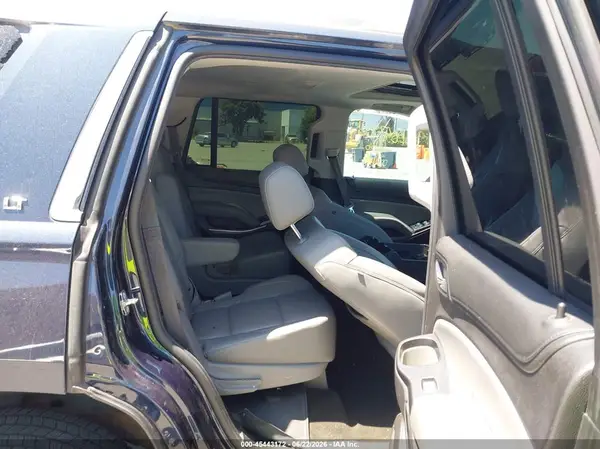 1GNSKBKCXHR245702 2017 CHEVROLET TAHOE - Image 8