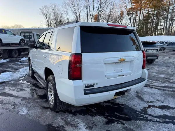 1GNSKBKCXHR288923 2017 CHEVROLET TAHOE - Image 2