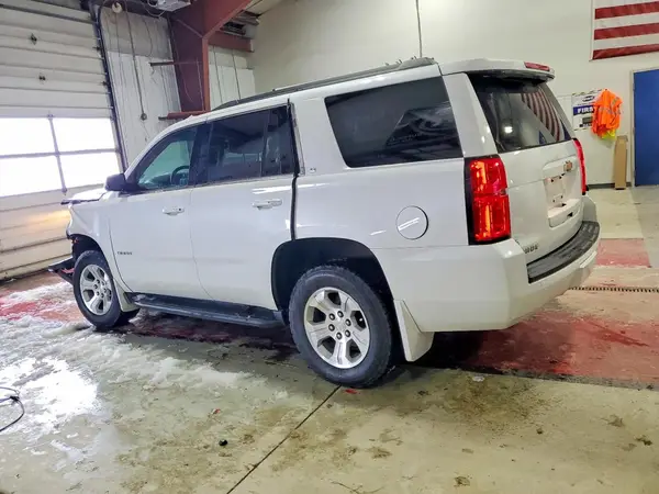 1GNSKBKCXHR290512 2017 CHEVROLET TAHOE - Image 2