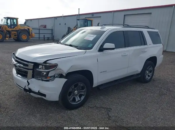 1GNSKBKCXHR350028 2017 CHEVROLET TAHOE - Image 2