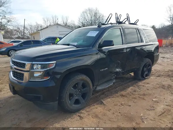 1GNSKBKCXJR168318 2018 CHEVROLET TAHOE - Image 2