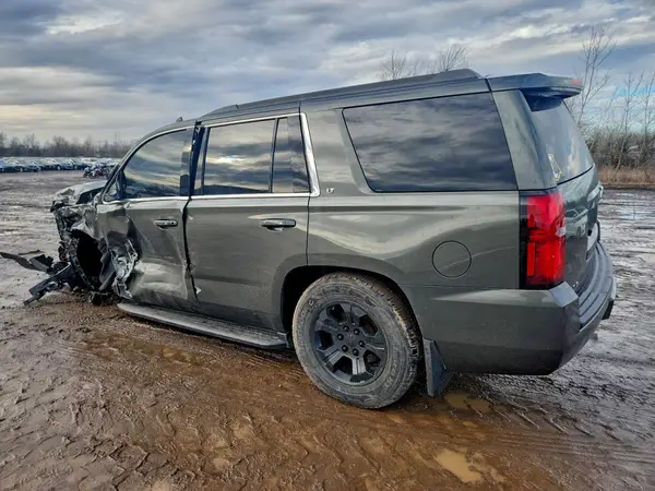 1GNSKBKCXKR227899 2019 CHEVROLET TAHOE - Image 2