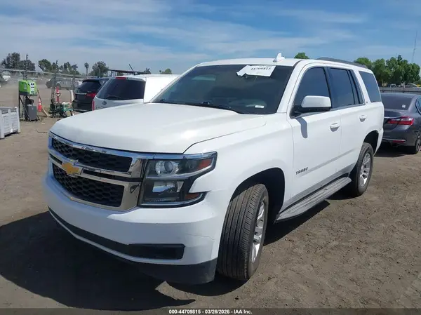 1GNSKBKCXKR284376 2019 CHEVROLET TAHOE - Image 2