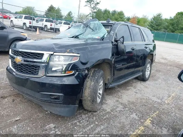 1GNSKBKCXKR337996 2019 CHEVROLET TAHOE - Image 2
