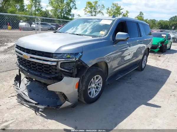 1GNSKBKD1PR534412 2023 CHEVROLET SUBURBAN - Image 2