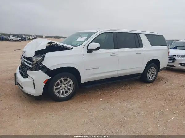 1GNSKBKD6MR164649 2021 CHEVROLET SUBURBAN - Image 2