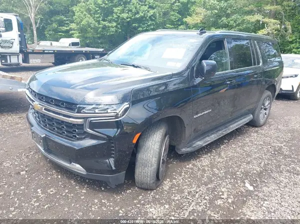 1GNSKBKD7PR110877 2023 CHEVROLET SUBURBAN - Image 2