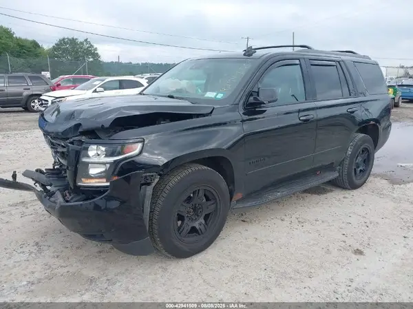 1GNSKCKC0JR134930 2018 CHEVROLET TAHOE - Image 2
