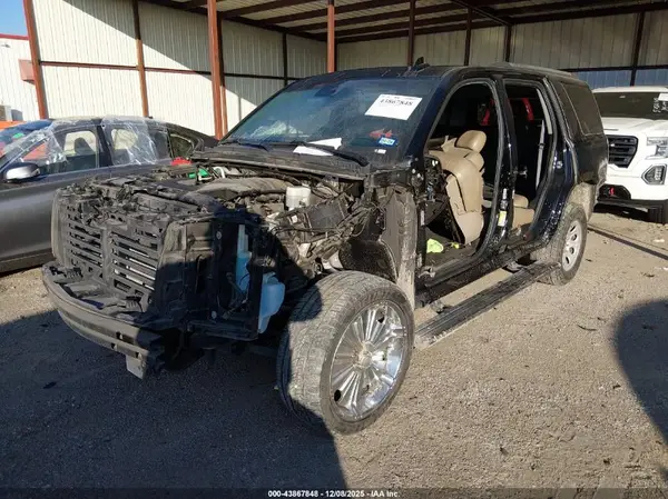 1GNSKCKC1JR146777 2018 CHEVROLET TAHOE - Image 2