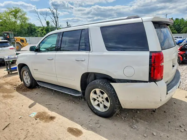 1GNSKCKC1KR233628 2019 CHEVROLET TAHOE - Image 2
