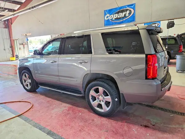 1GNSKCKC1KR403681 2019 CHEVROLET TAHOE - Image 2