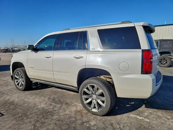 1GNSKCKC2GR412512 2016 CHEVROLET TAHOE - Image 2