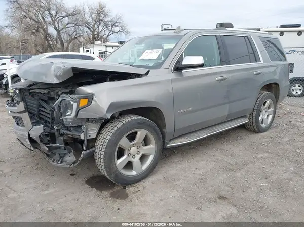 1GNSKCKC2JR127297 2018 CHEVROLET TAHOE - Image 2