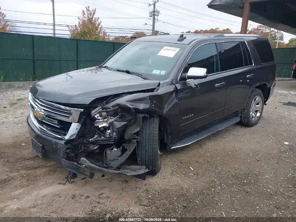 1GNSKCKC2JR220398 2018 CHEVROLET TAHOE - Image 2